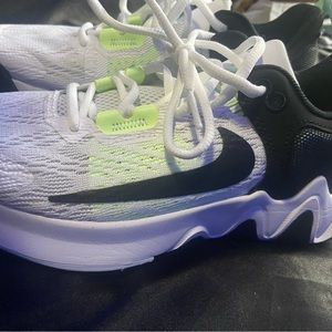 Gym shoes